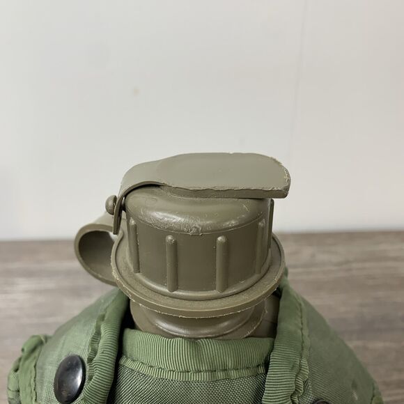 US Military Water Canteen, Lined Cover LC-2 & Metal Cup Unicor SPO100-03-F-EA78 - Picture 3 of 15